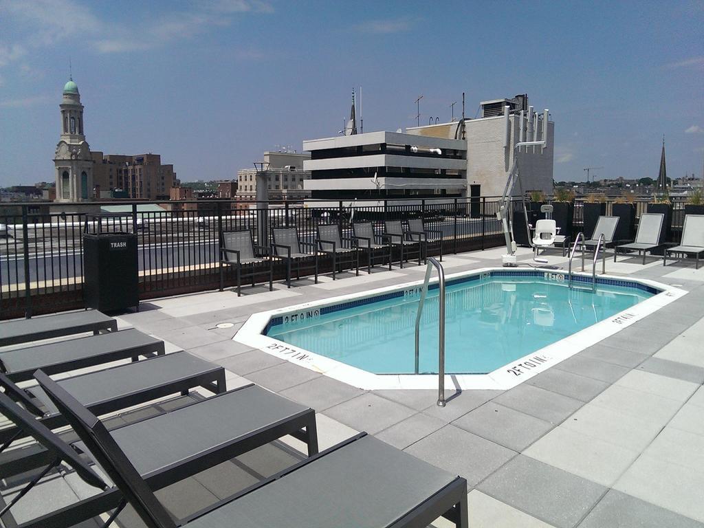 Global Luxury Suites At Thomas Circle Washington Buitenkant foto