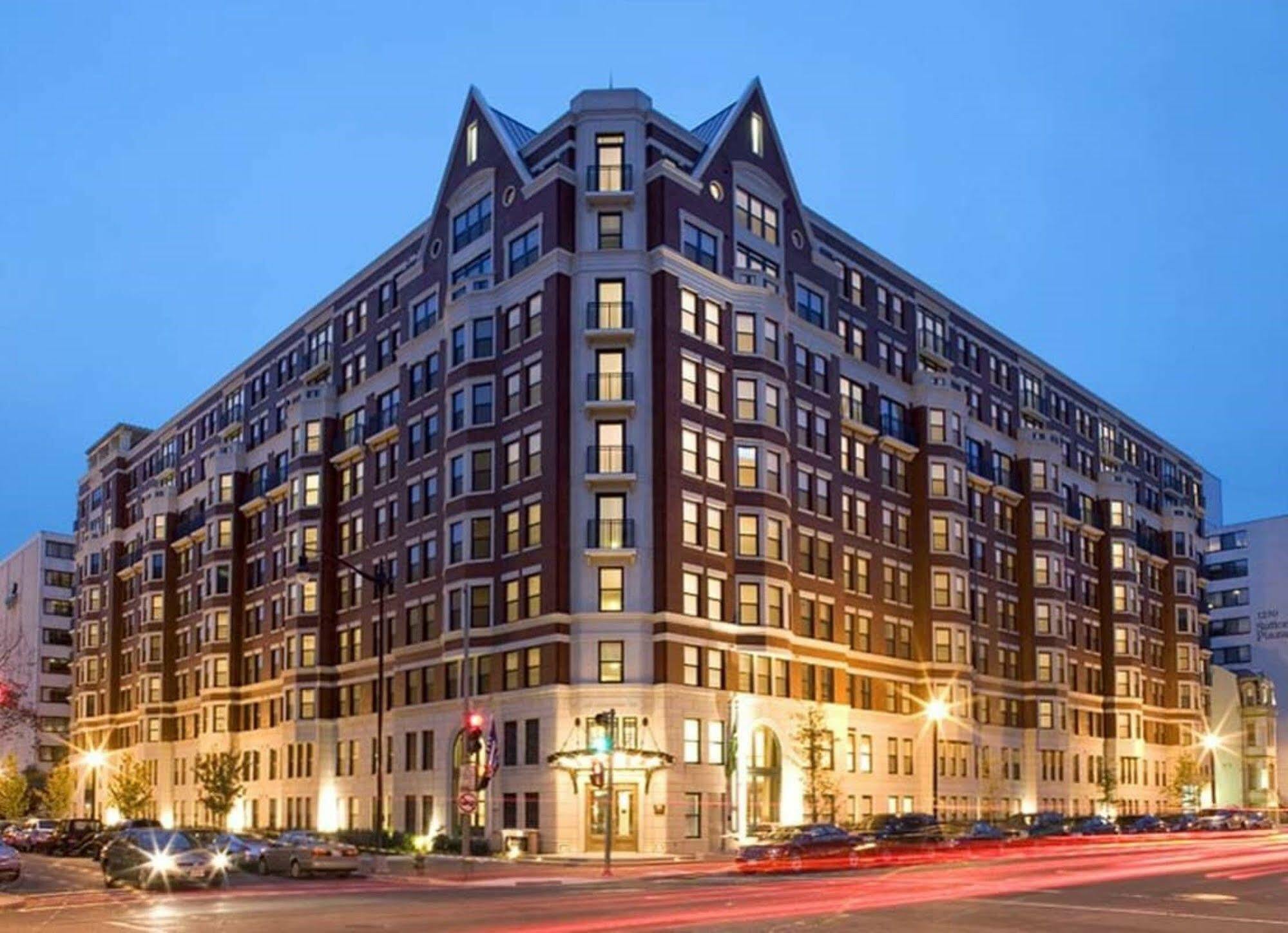 Global Luxury Suites At Thomas Circle Washington Buitenkant foto