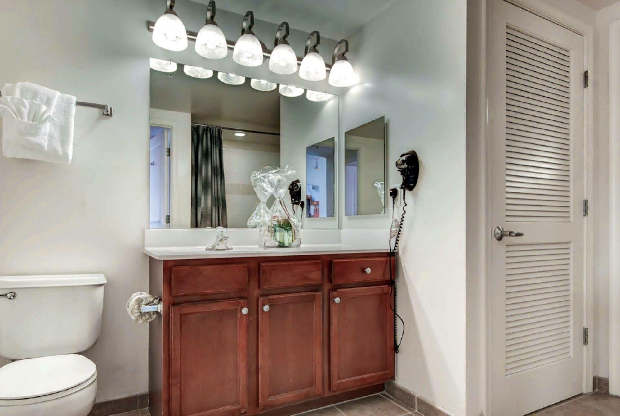 Global Luxury Suites At Thomas Circle Washington Buitenkant foto