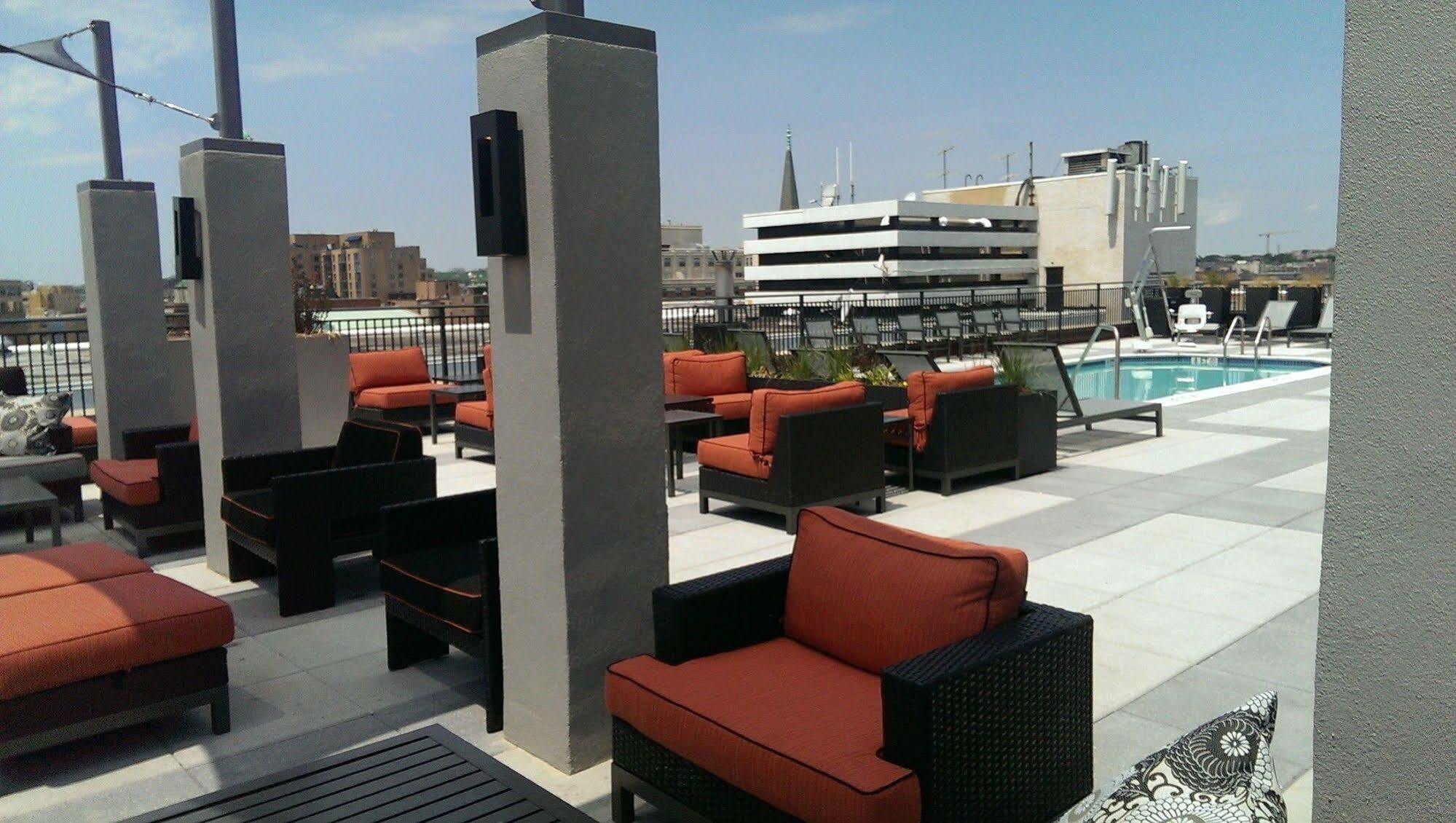 Global Luxury Suites At Thomas Circle Washington Buitenkant foto